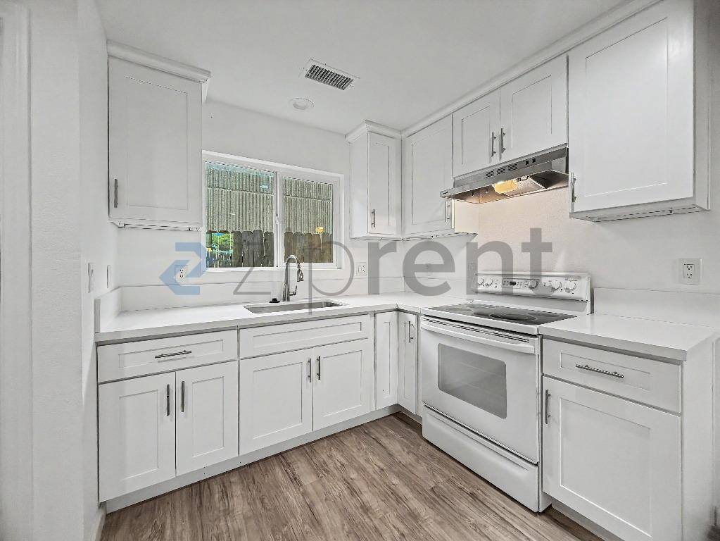House for rent at 872 W 18th St #874, San Bernardino, CA 92405