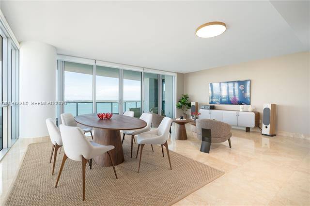 Apartment for rent at 1331 Brickell Bay Dr #1801, Miami, FL 33131