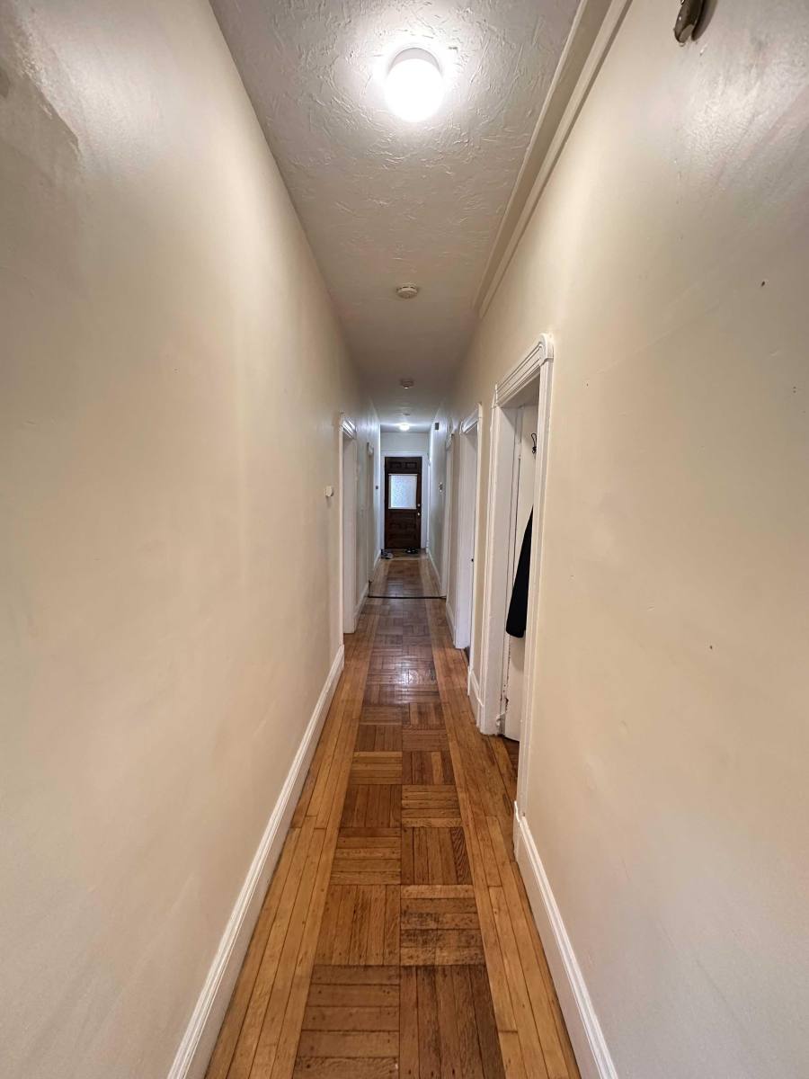 Apartment for rent at 154 Walnut St #1, Somerville, MA 02145