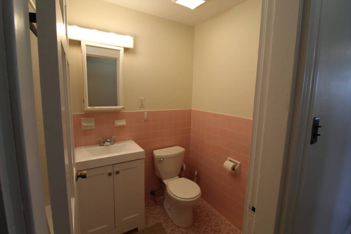 Apartment for rent at 17 Elm St #1, Cambridge, MA 02139