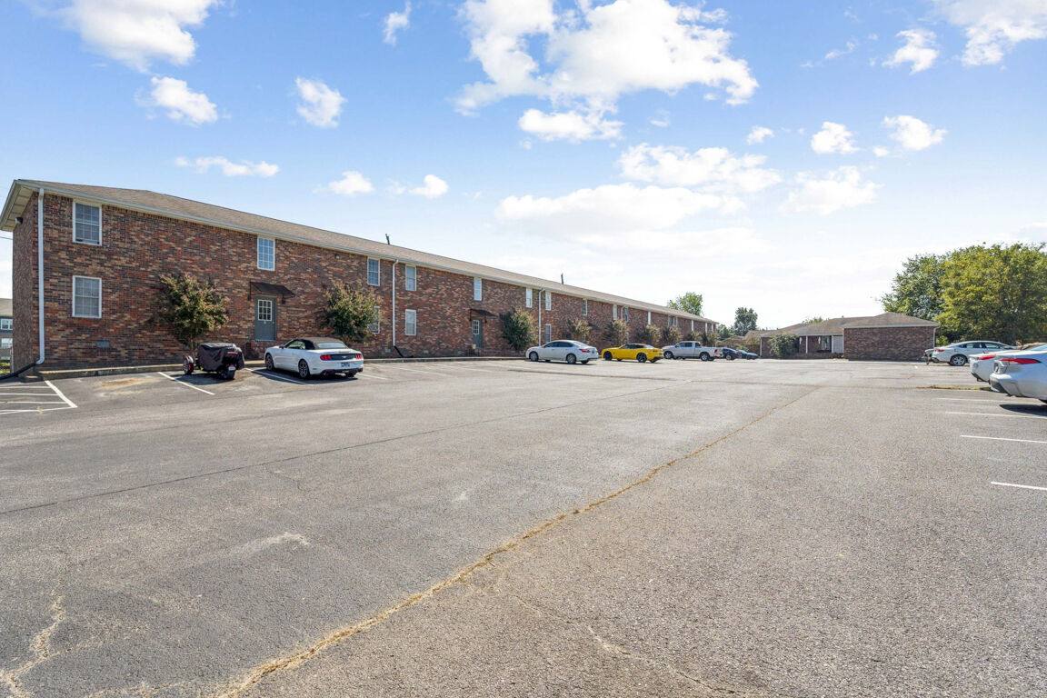 Apartment for rent at Willow Tree, 1420 Alhambra Dr, Lebanon, TN 37087