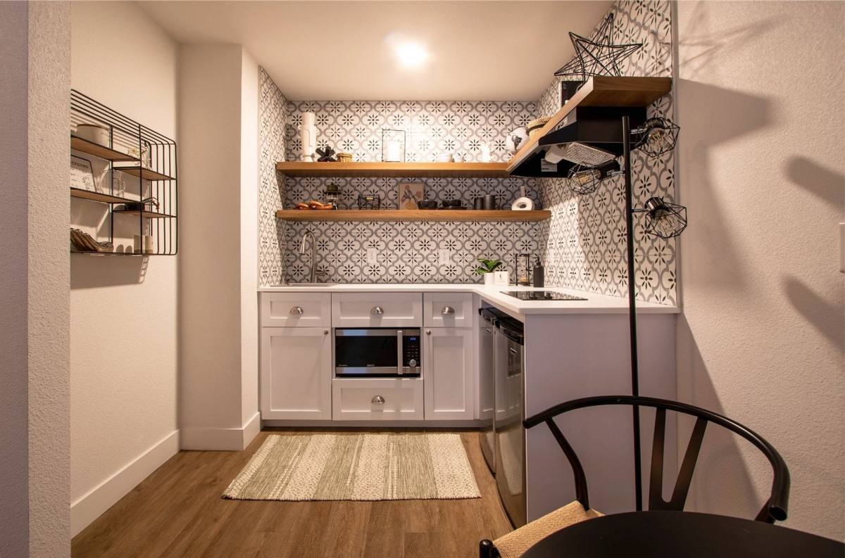 Apartment for rent at 518 N Riverside Ave, Medford, OR 97501