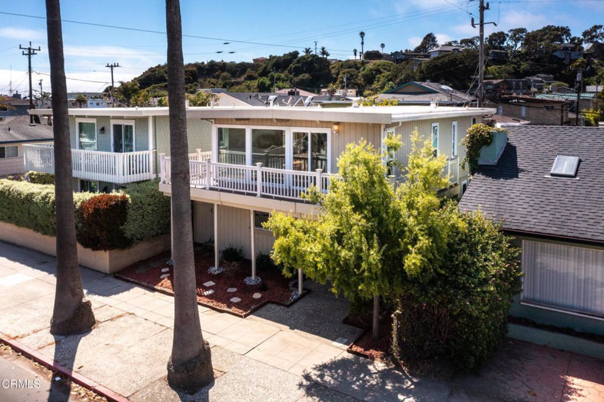 House for rent at 205 Aptos Beach Dr, Aptos, CA 95003