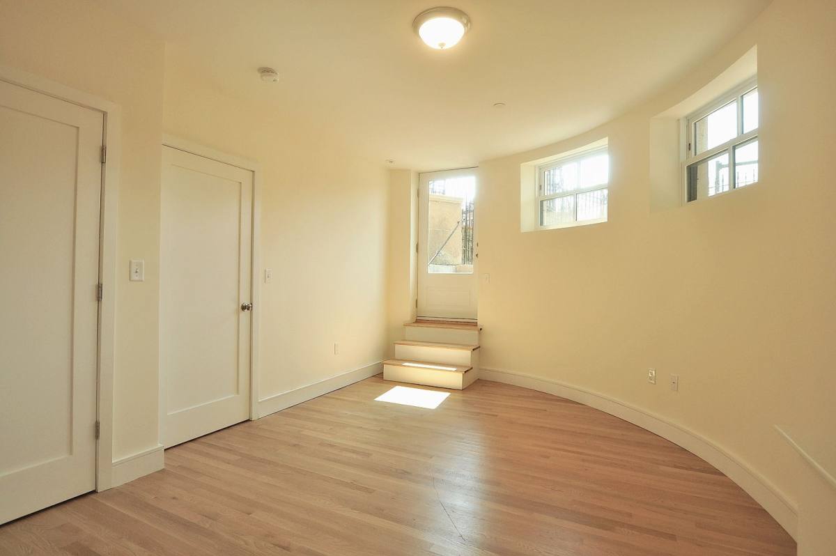 Apartment for rent at 872 Beacon St #1, Boston, MA 02215