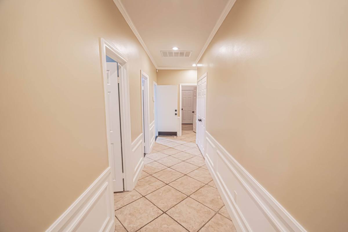 House for rent at 40559 55th St W, Palmdale, CA 93551