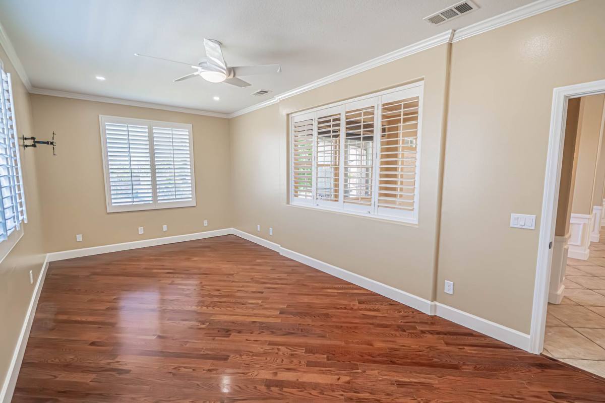 House for rent at 40559 55th St W, Palmdale, CA 93551