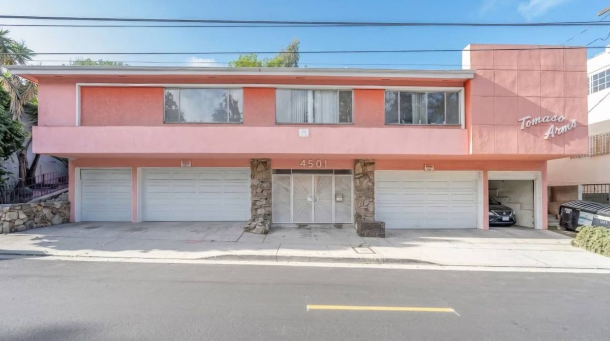 Apartment for rent at 4501 Don Tomaso Dr, Los Angeles, CA 90008