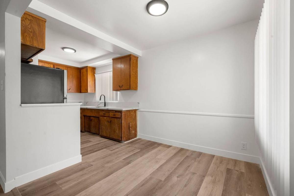 Apartment for rent at 4501 Don Tomaso Dr, Los Angeles, CA 90008