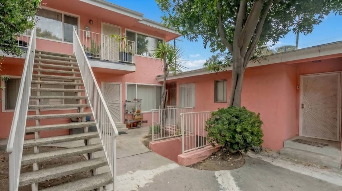 Apartment for rent at 4501 Don Tomaso Dr, Los Angeles, CA 90008