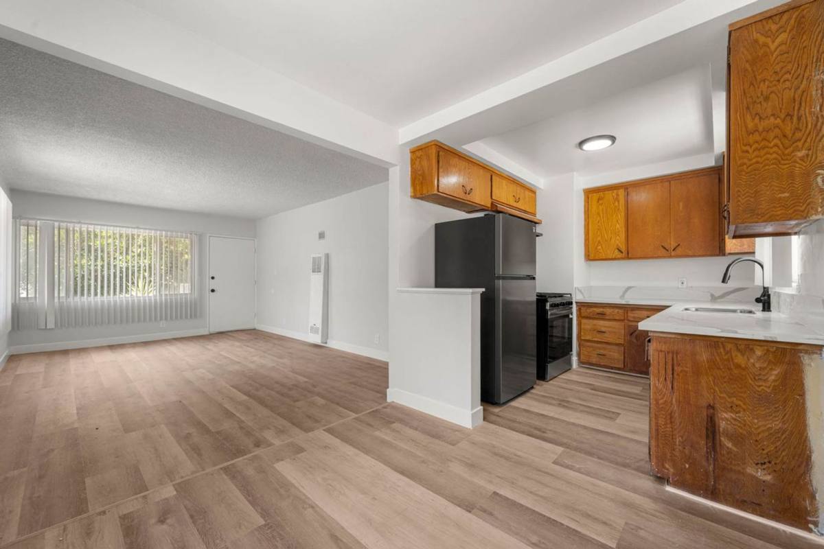 Apartment for rent at 4501 Don Tomaso Dr, Los Angeles, CA 90008