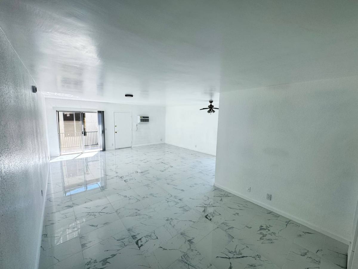 Apartment for rent at 21744 Septo, Chatsworth, CA 91311