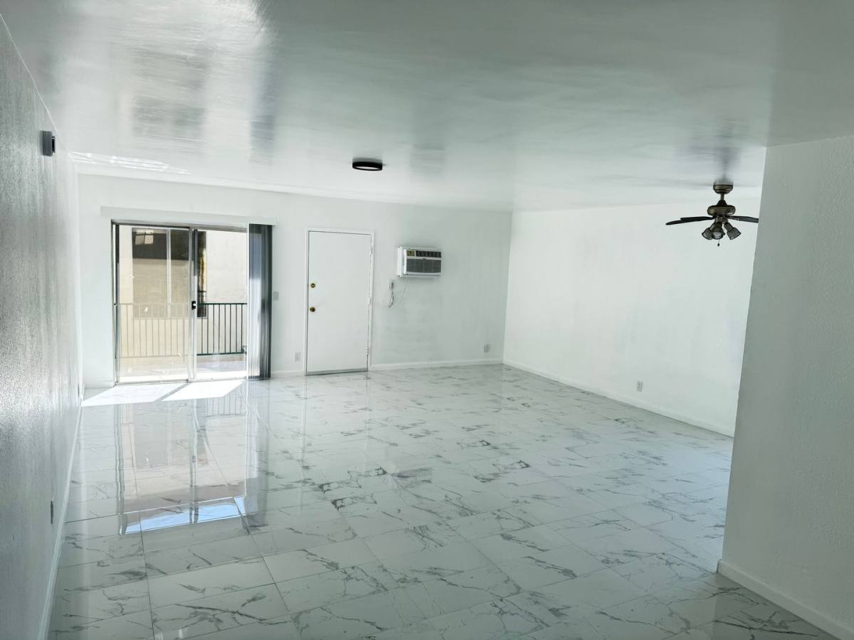 Apartment for rent at 21744 Septo, Chatsworth, CA 91311