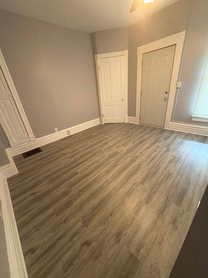 Apartment for rent at 96 S Crystal St, Elgin, IL 60123