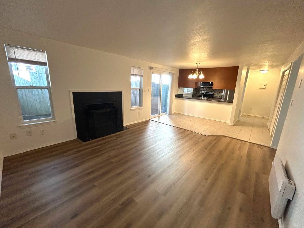 Apartment for rent at 2501 Lexington Ave, Everett, WA 98203