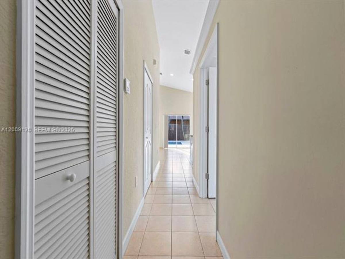 House for rent at 704 SE 14th Place, Homestead, FL 33033