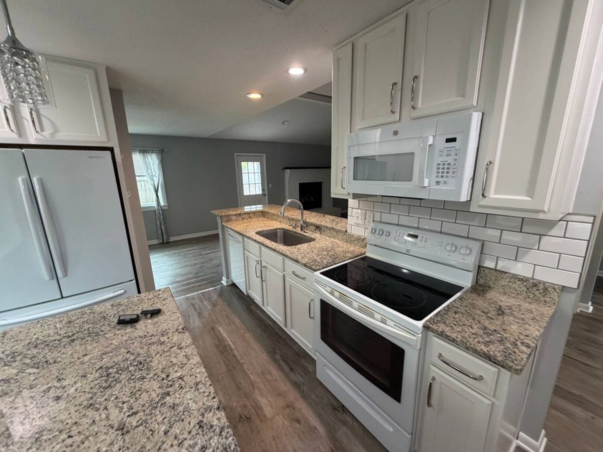 House for rent at 210 Honeysuckle Way, Niceville, FL 32578