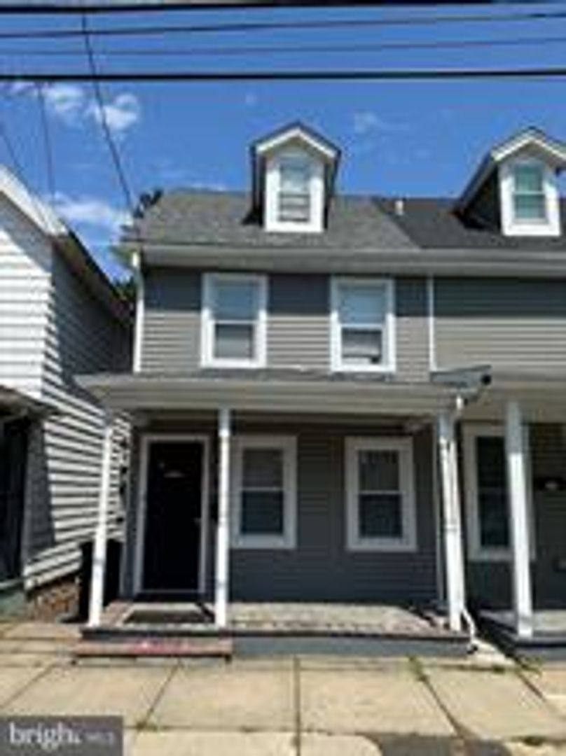 House for rent at 203 Mill St, Mount Holly, NJ 08060