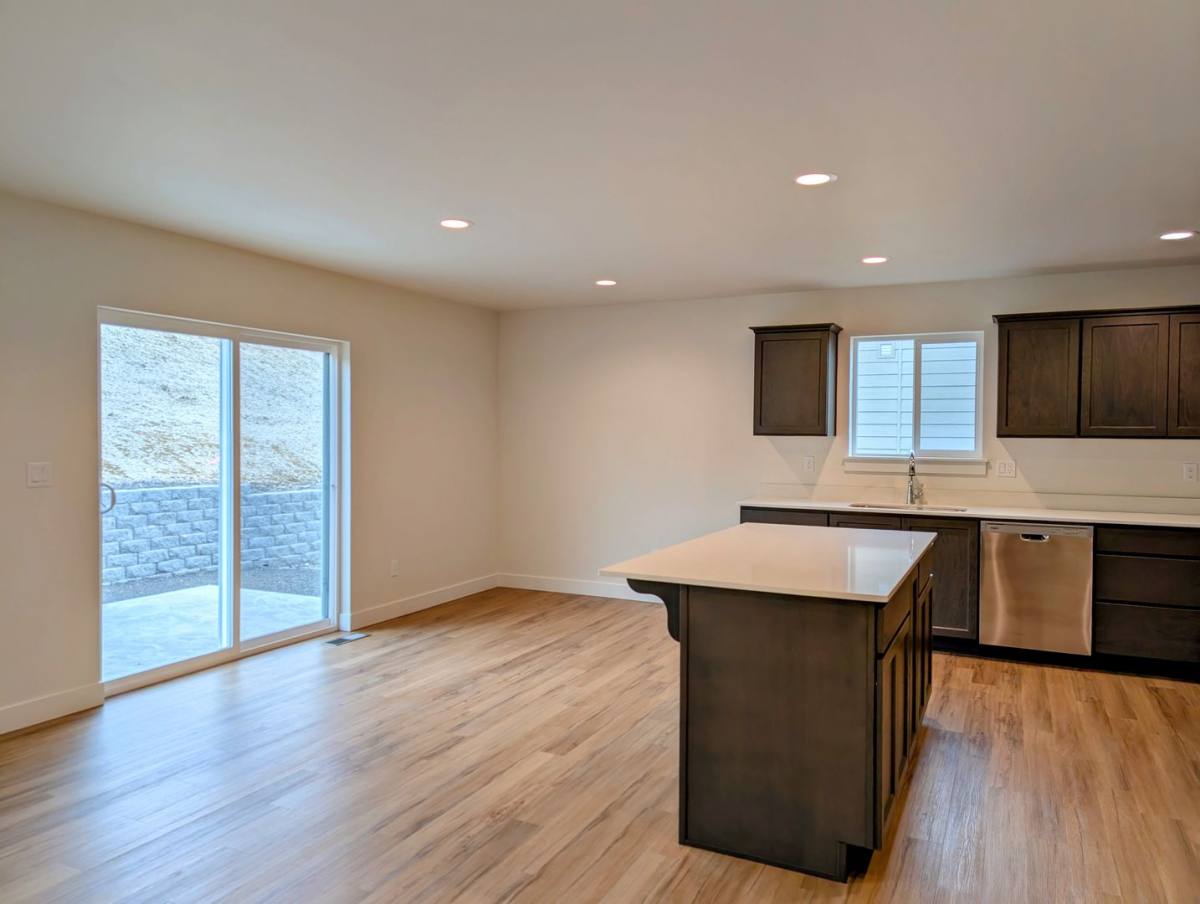 House for rent at 319 S Nevada Ave, East Wenatchee, WA 98802