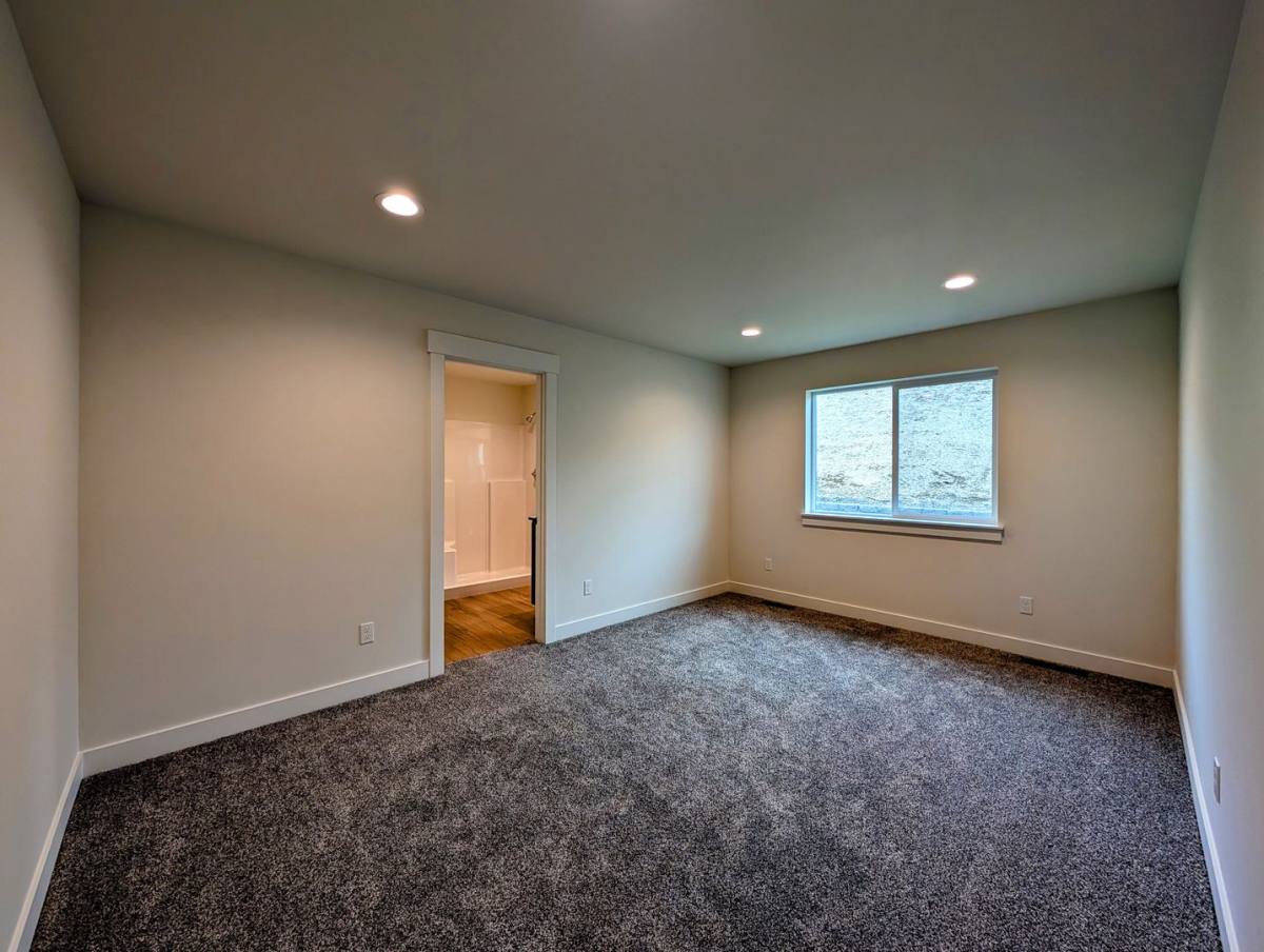 House for rent at 319 S Nevada Ave, East Wenatchee, WA 98802