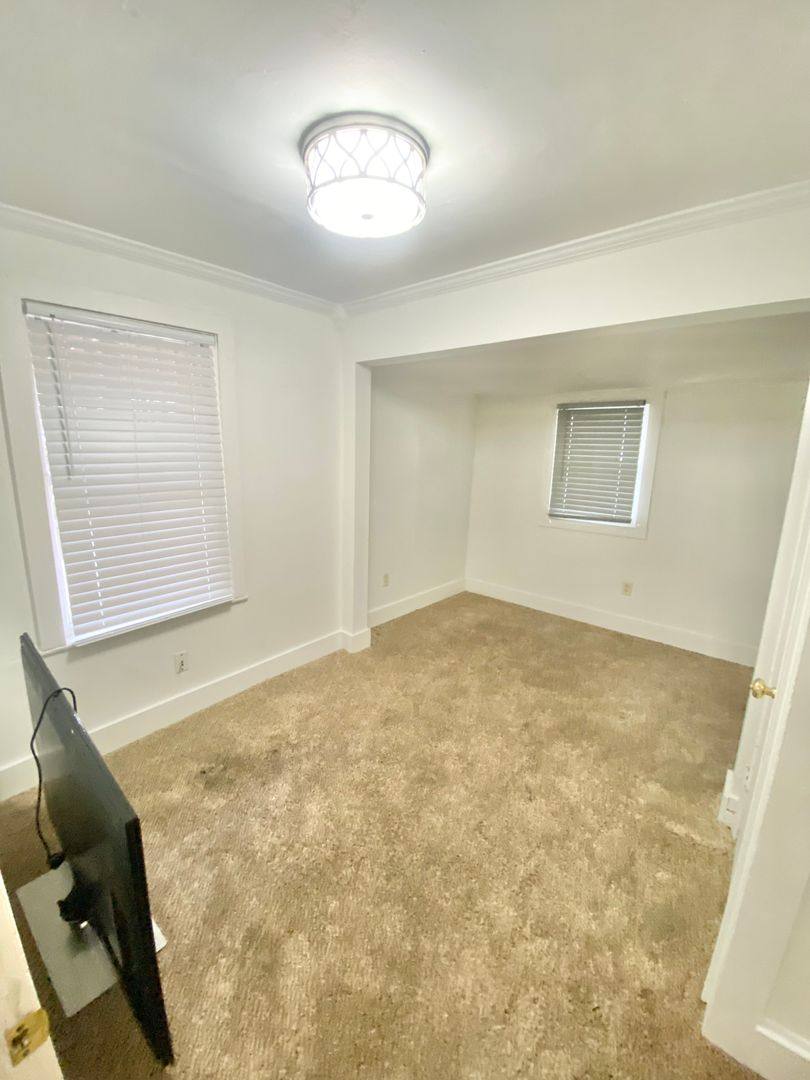 Apartment for rent at 32 Rose St, Burlington, VT 05401