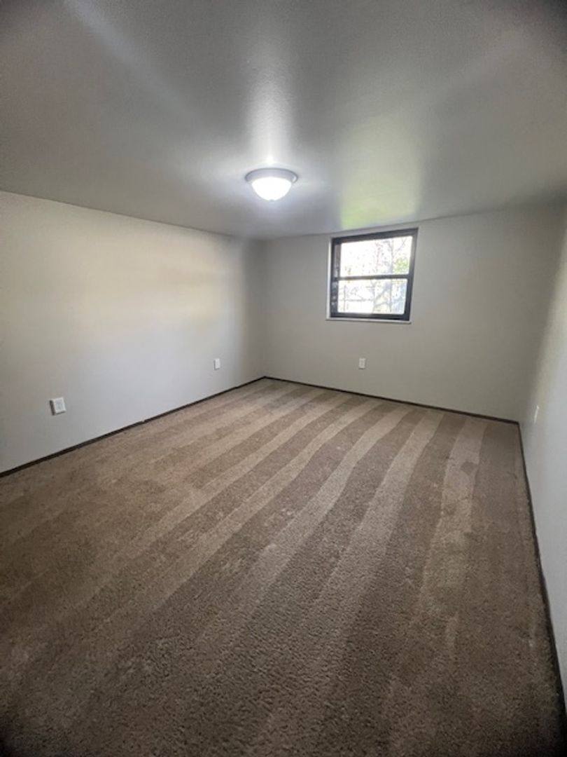 Apartment for rent at 213 Baer Dr, Erie, PA 16505