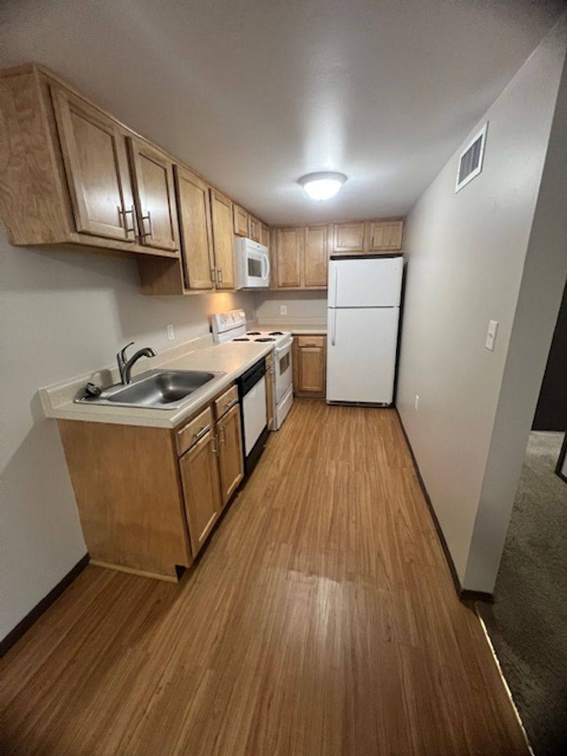 Apartment for rent at 213 Baer Dr, Erie, PA 16505