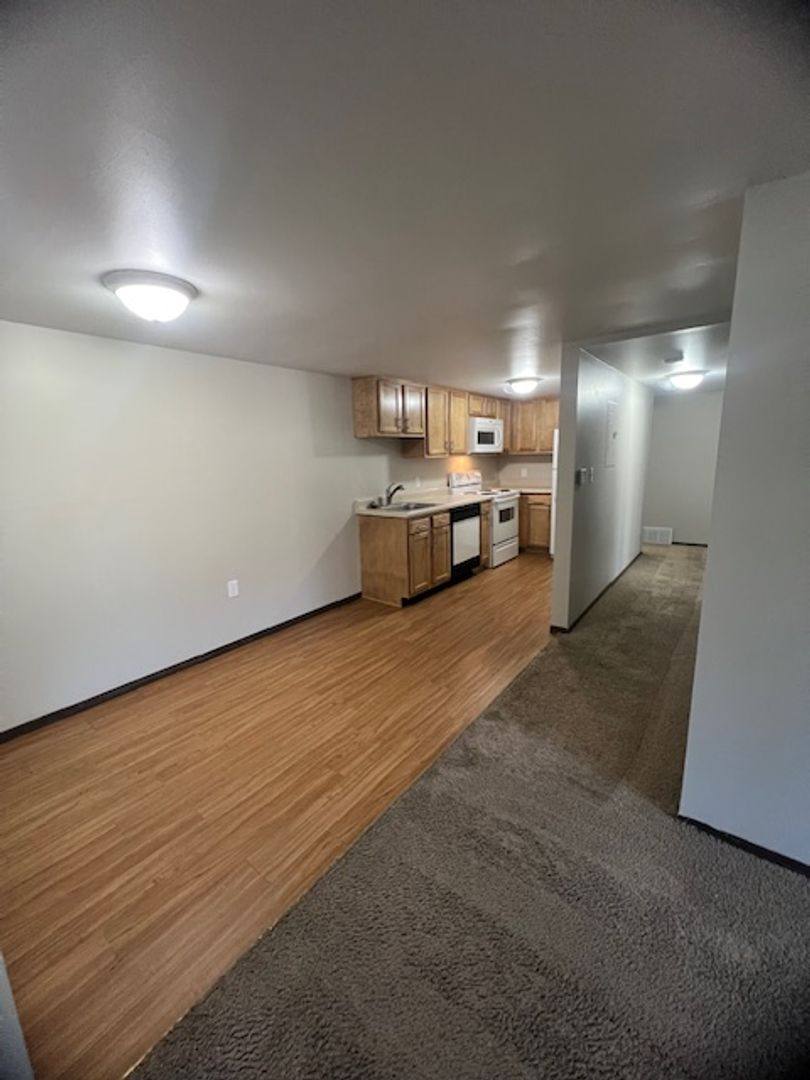 Apartment for rent at 213 Baer Dr, Erie, PA 16505