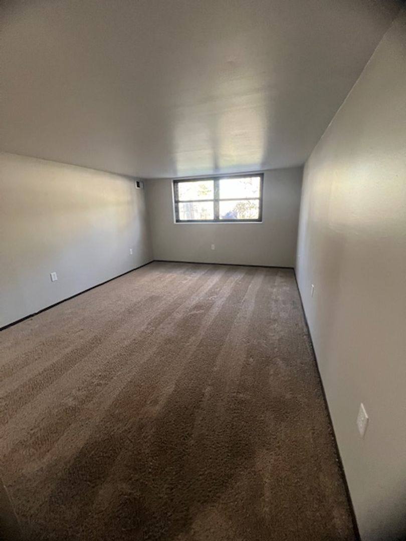 Apartment for rent at 213 Baer Dr, Erie, PA 16505