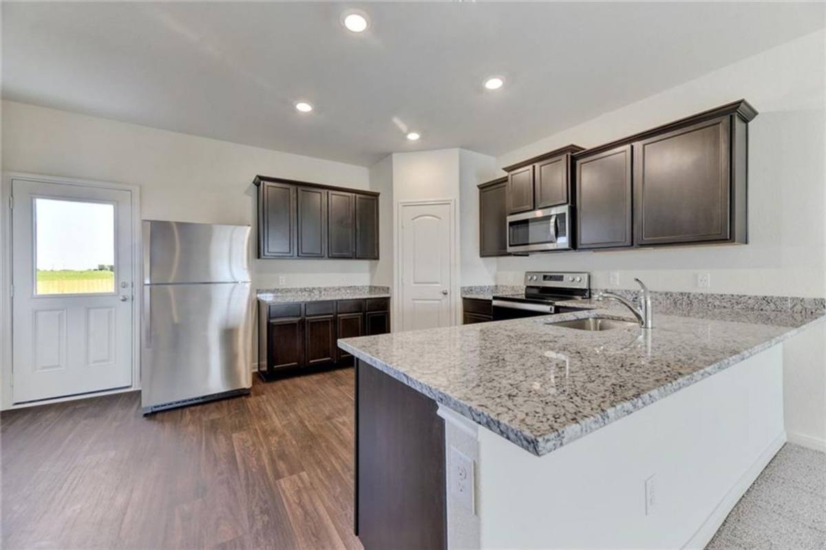 House for rent at 140 Maywood Lane, Jarrell, TX 76537