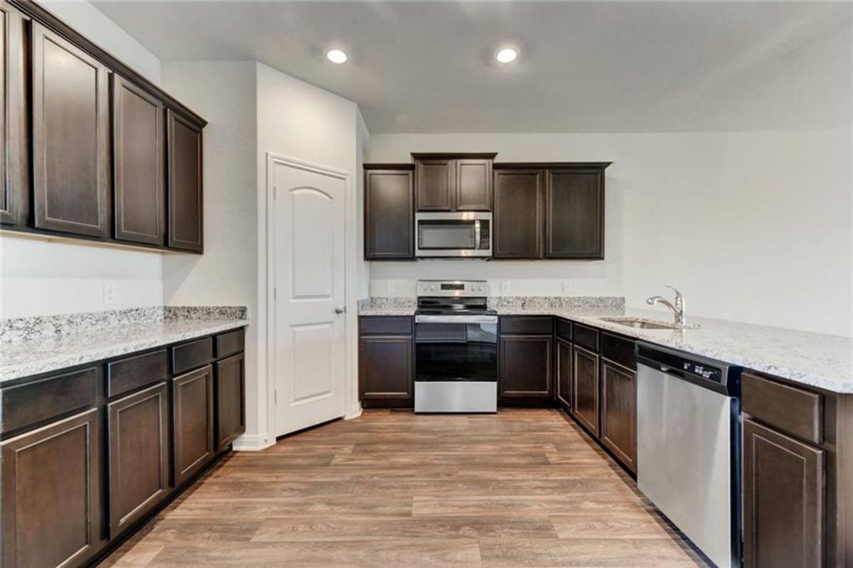 House for rent at 140 Maywood Lane, Jarrell, TX 76537