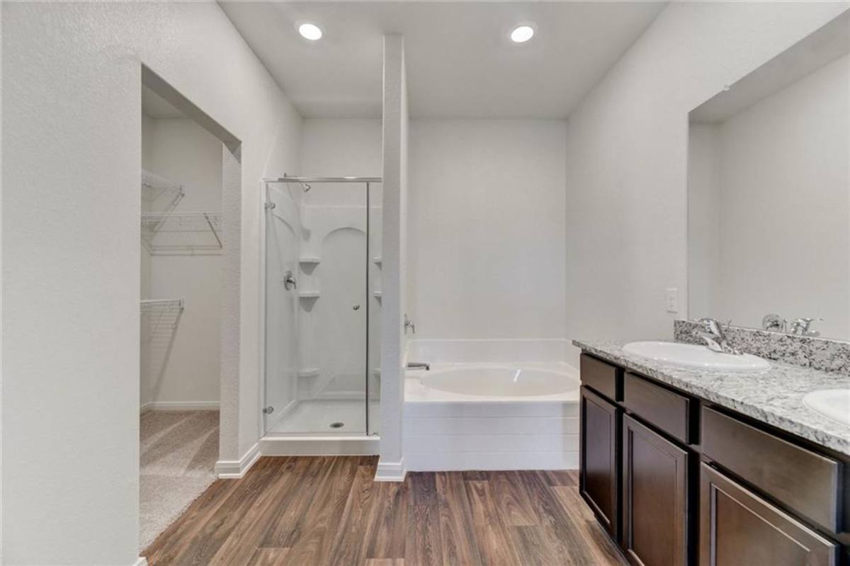 House for rent at 140 Maywood Lane, Jarrell, TX 76537