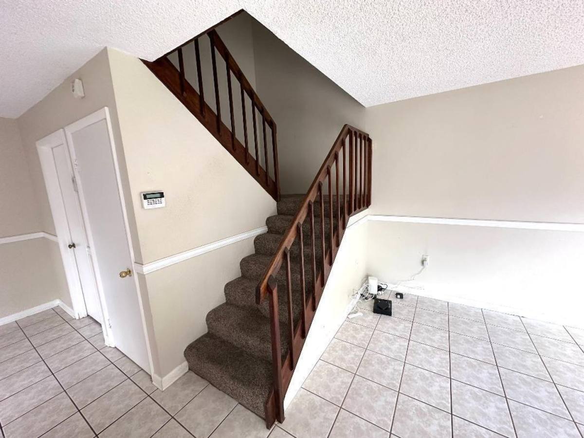 Townhouse for rent at 1006 10th Lane, Lake Worth, FL 33463