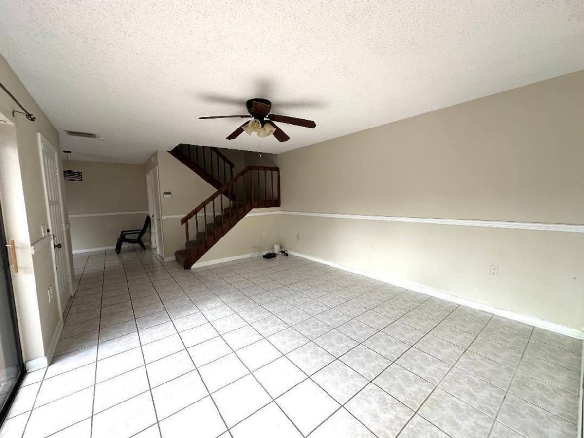 Townhouse for rent at 1006 10th Lane, Lake Worth, FL 33463