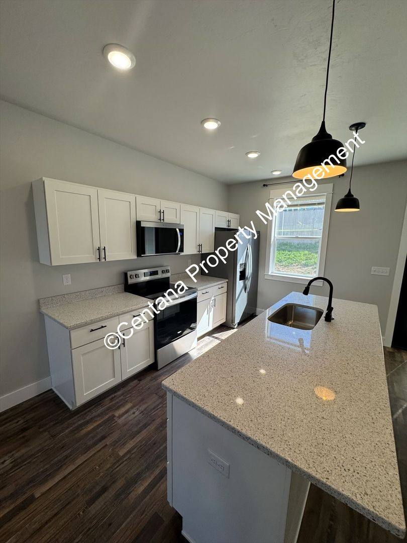 Apartment for rent at 112 S Clark St, Butte, MT 59701