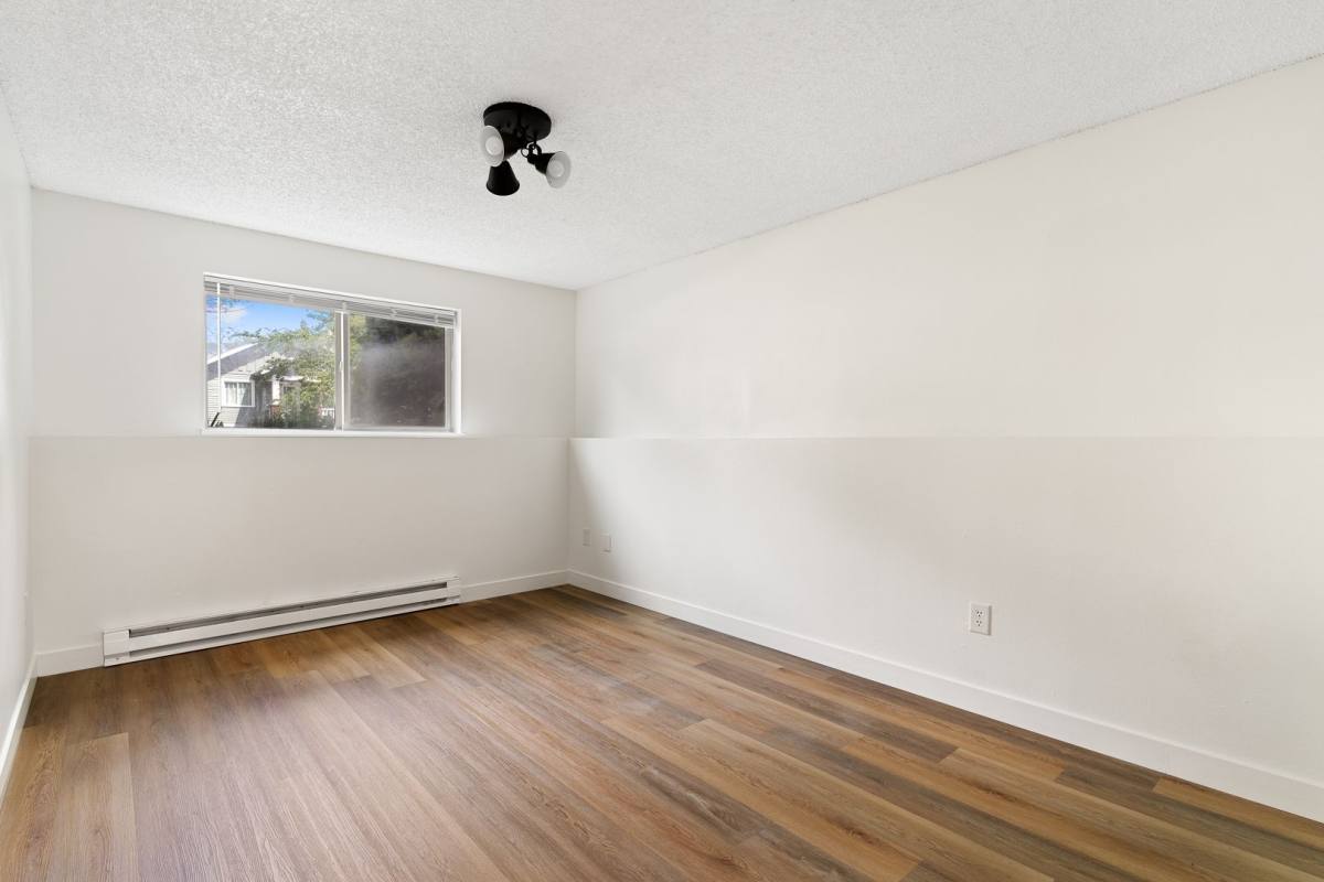Apartment for rent at 1036 E Desmet Ave, Spokane, WA 99202