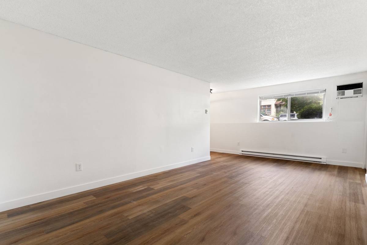 Apartment for rent at 1036 E Desmet Ave, Spokane, WA 99202