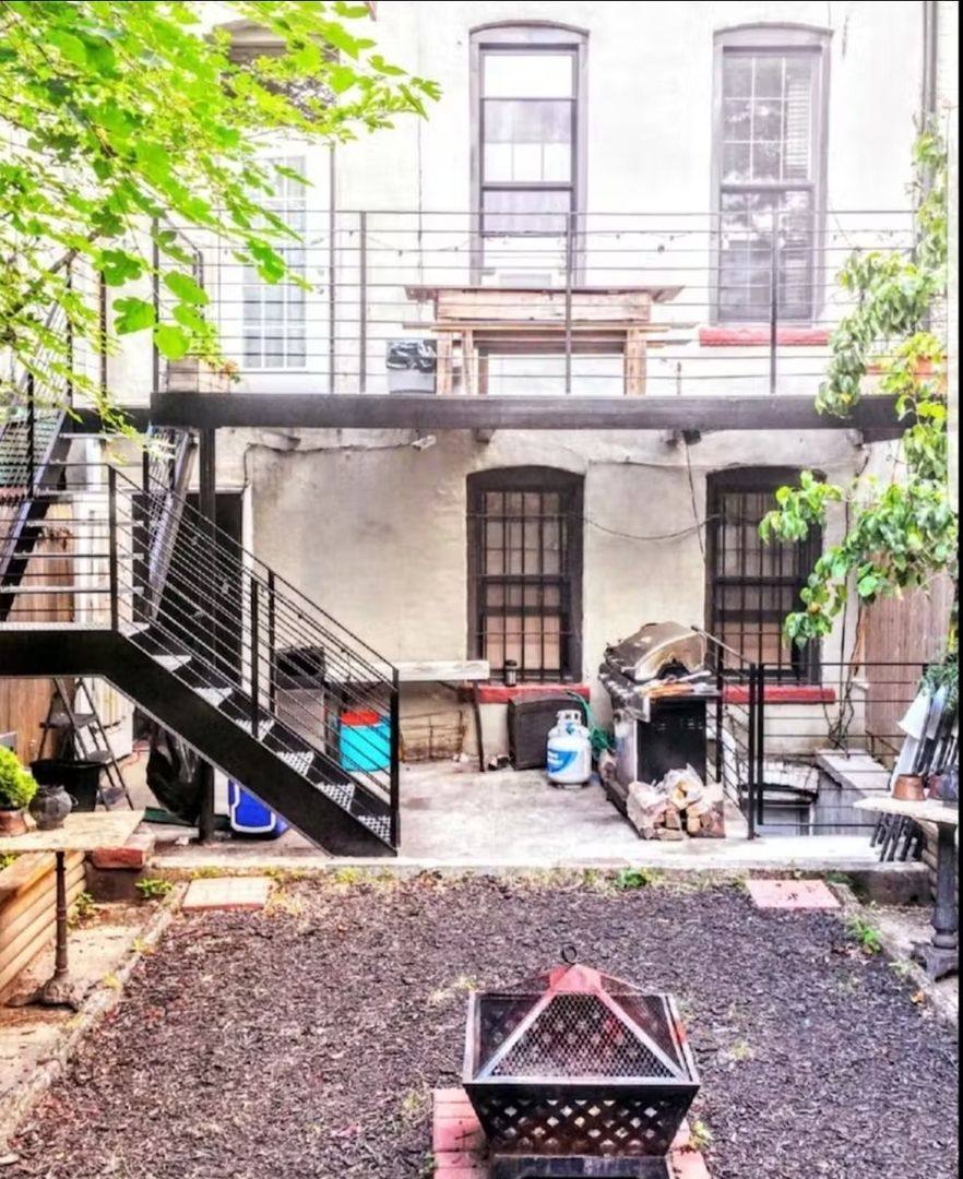 Apartment for rent at 763 Jefferson Ave, Brooklyn, NY 11221