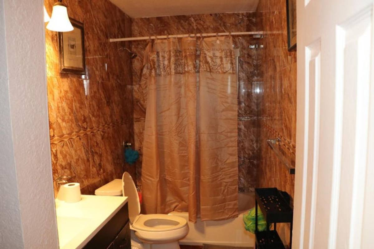 House for rent at 1731 NE 1st Ave, Pompano Beach, FL 33060