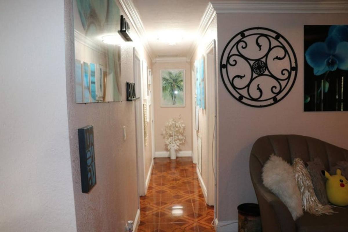 House for rent at 1731 NE 1st Ave, Pompano Beach, FL 33060