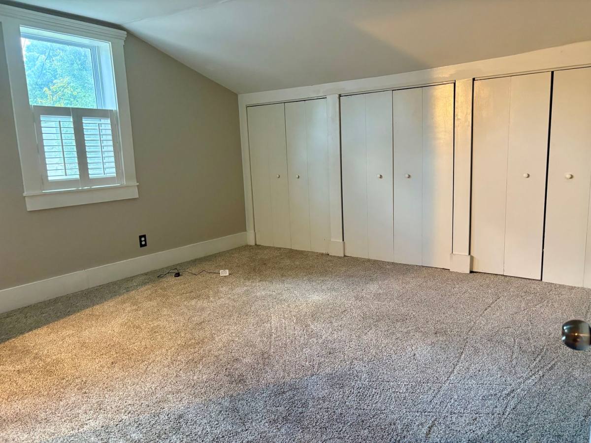 Condo for rent at 118 E Oak St, Louisville, KY 40203