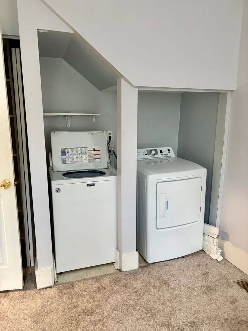 Condo for rent at 118 E Oak St, Louisville, KY 40203
