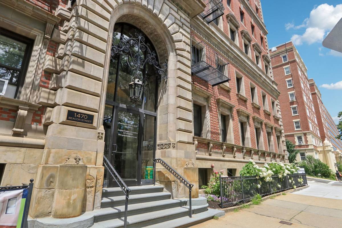 Apartment for rent at 1470B Beacon St, Brookline, MA 02446