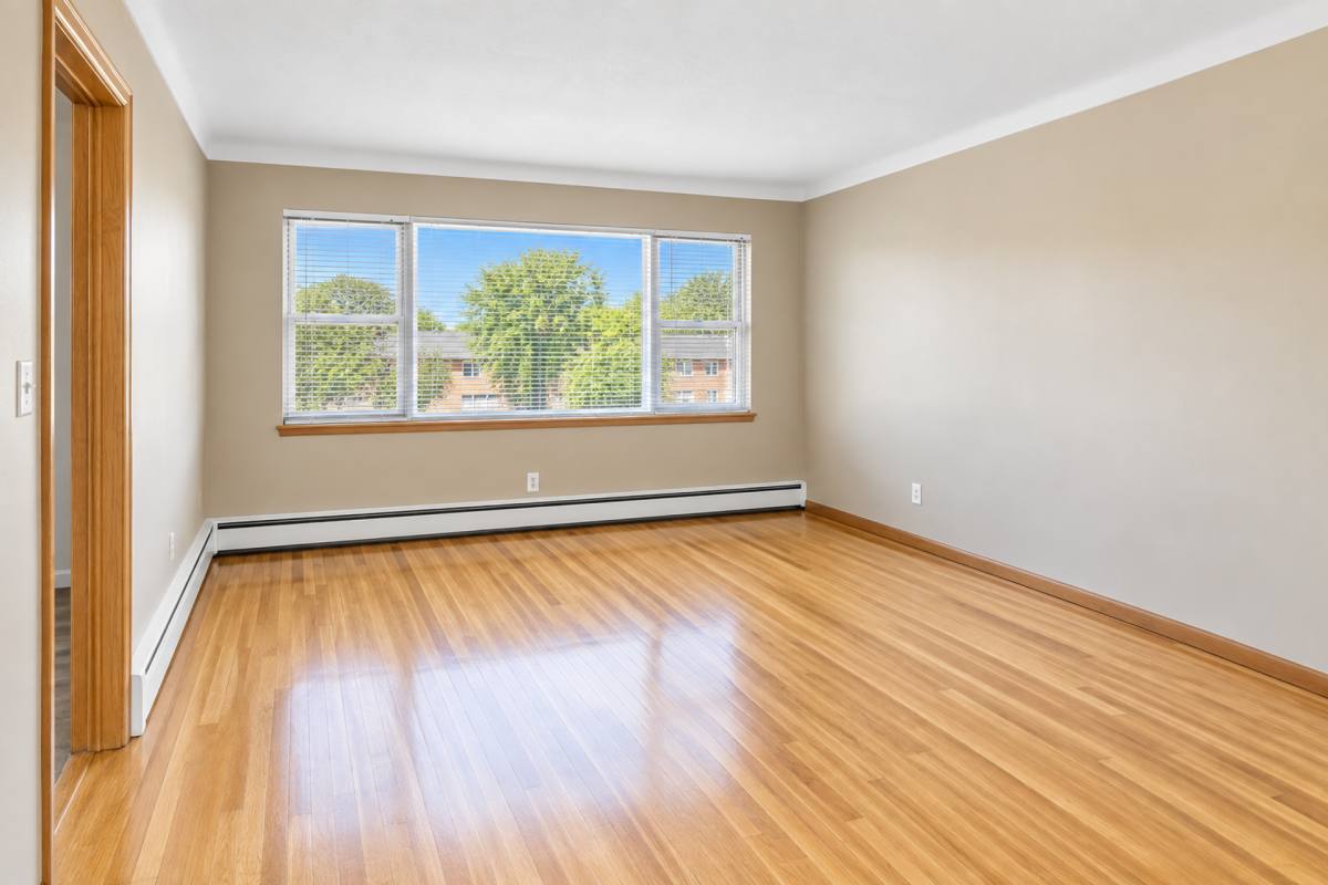 Apartment for rent at 1573 Hartford Ave, St. Paul, MN 55116