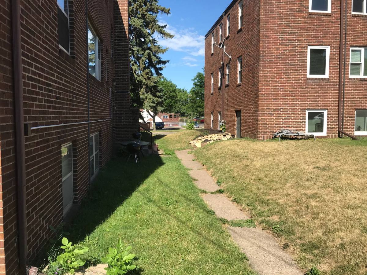 Apartment for rent at 1573 Hartford Ave, Saint Paul, MN 55116
