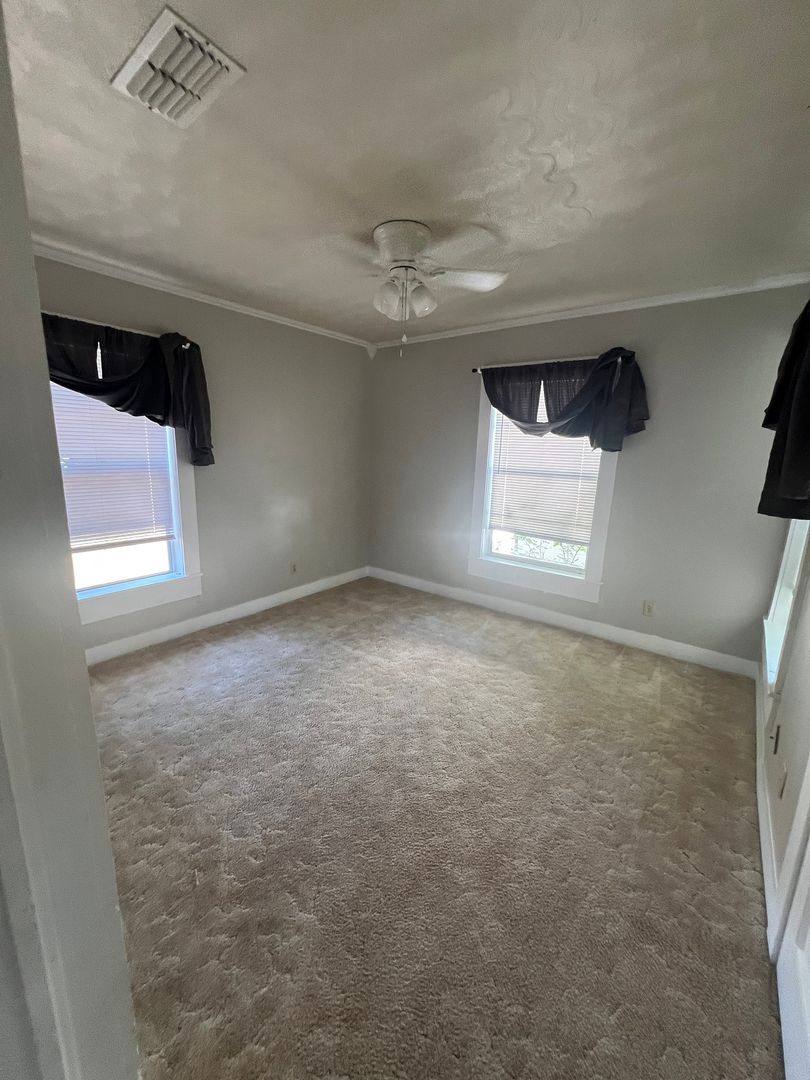 House for rent at 634 En 15th St, Abilene, TX 79601