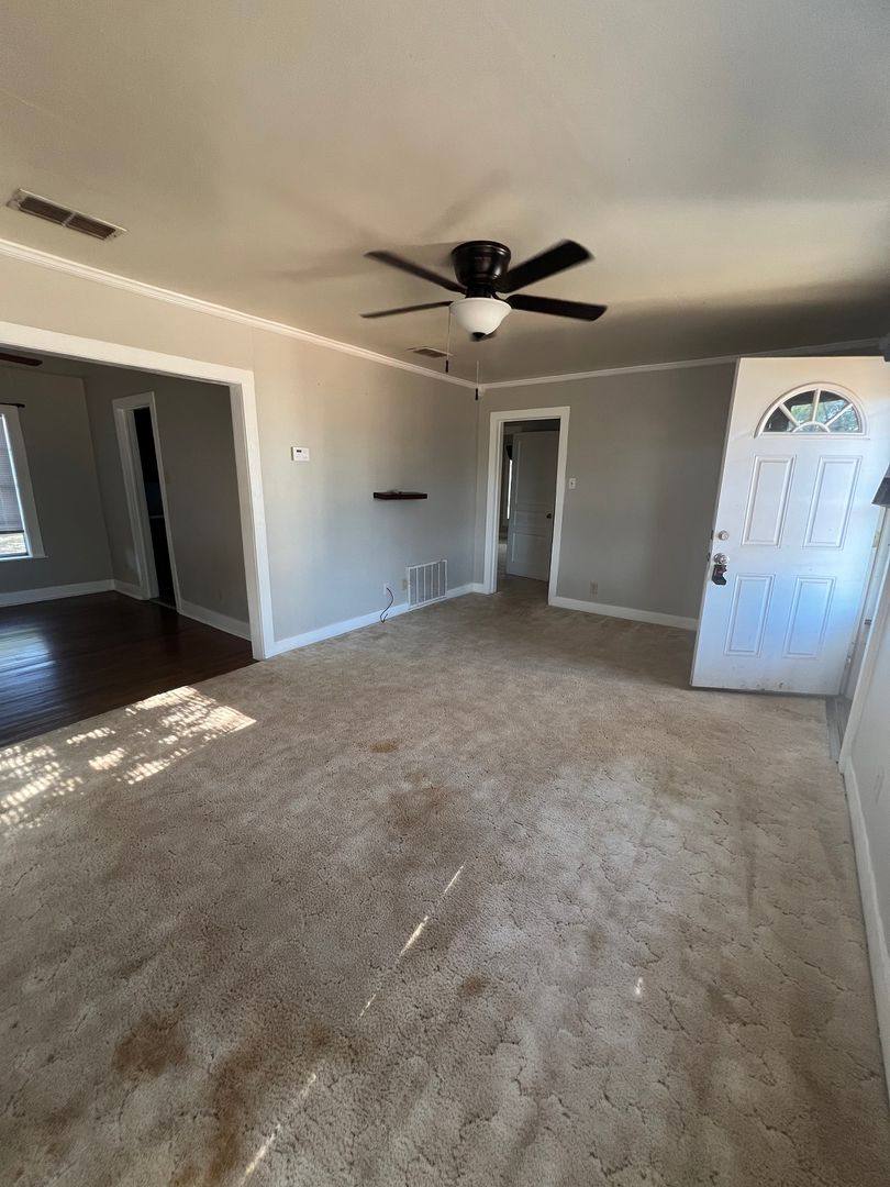 House for rent at 634 En 15th St, Abilene, TX 79601