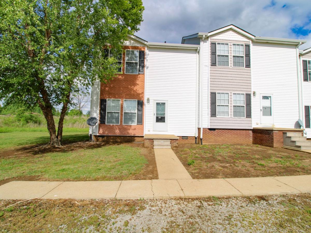 Townhouse for rent at 126 Meadows Lane, Pulaski, TN 38478
