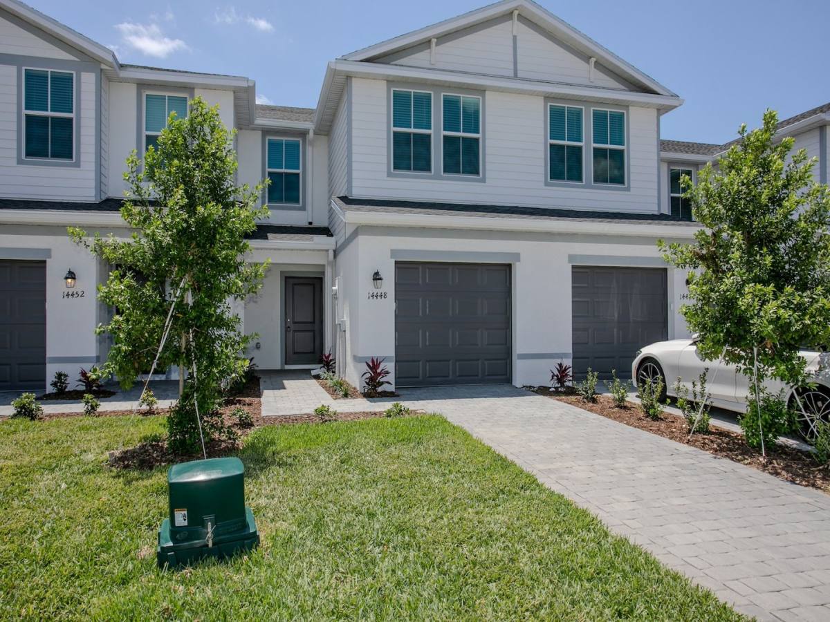 Townhouse for rent at 14448 Lilac Sky Terrace, Bradenton, FL 34211