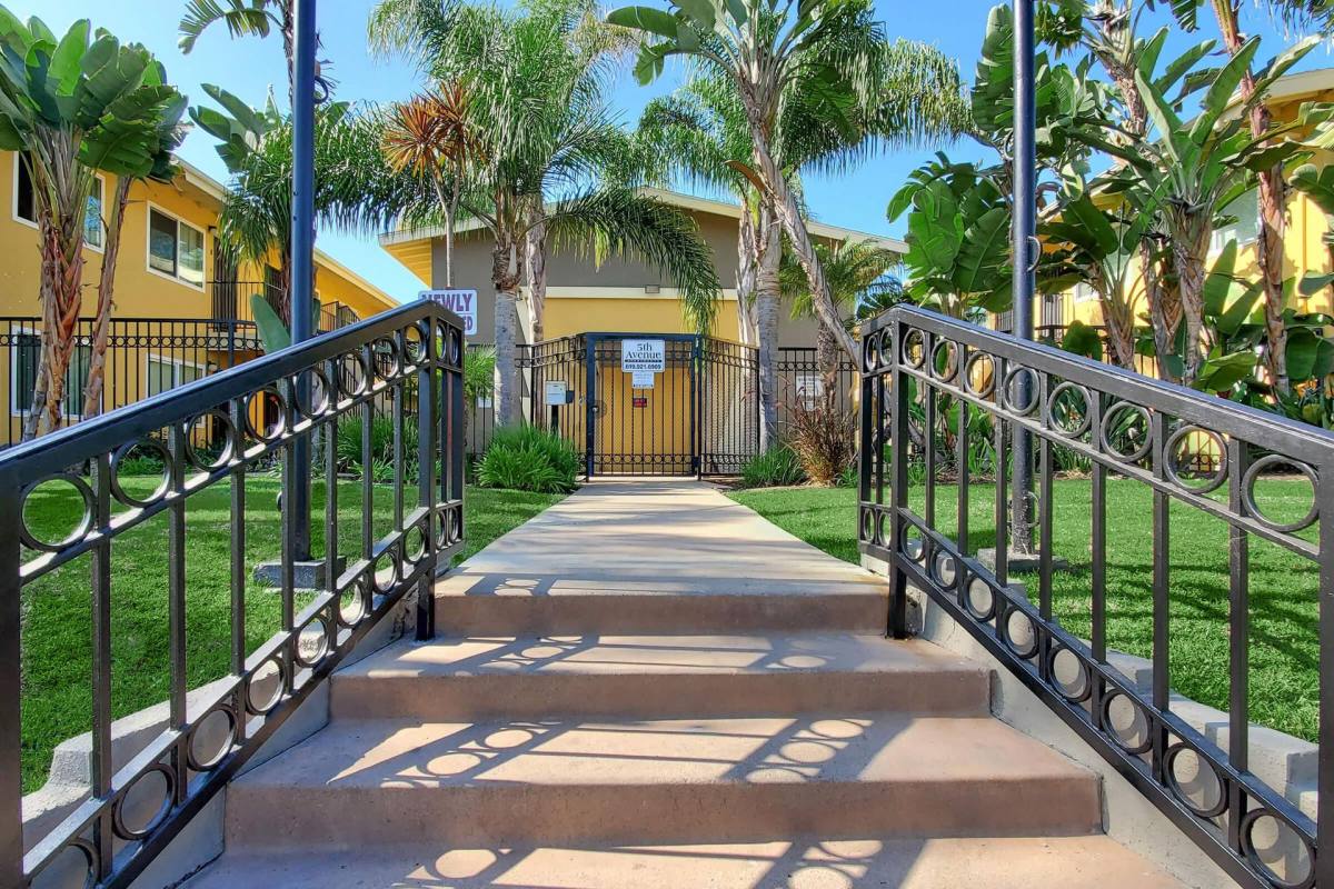 Apartment for rent at 330-332 5th Ave, Chula Vista, CA 91910