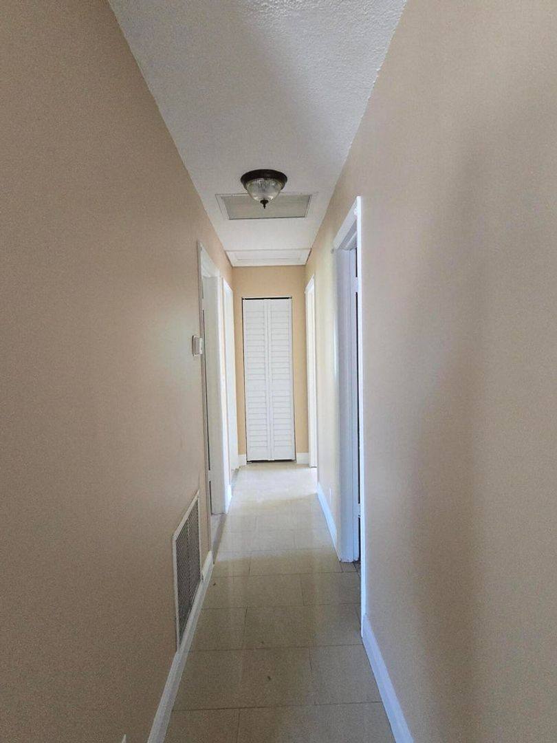 House for rent at 815 Silver Beach Rd, West Palm Beach, FL 33403